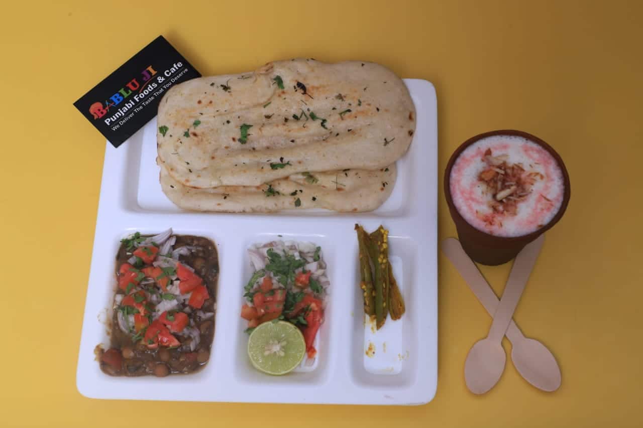 Special Butter Chole Kulche